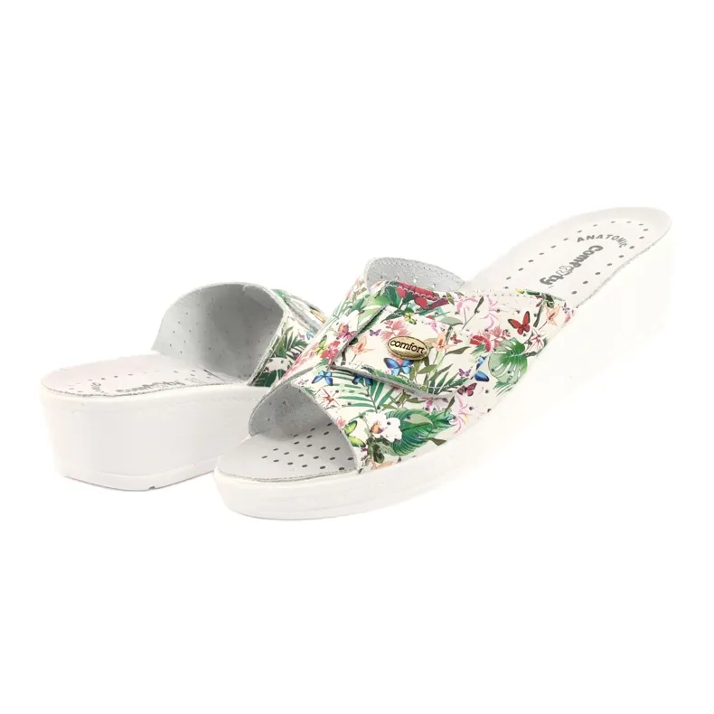 Chaussons pour femmes sur le coin Comfooty Lucia blanche multicolore