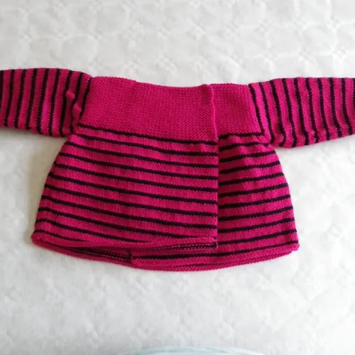 Ensemble naissance brassière , bonnet et chaussons rose et noir 3 mois pour bébé fille