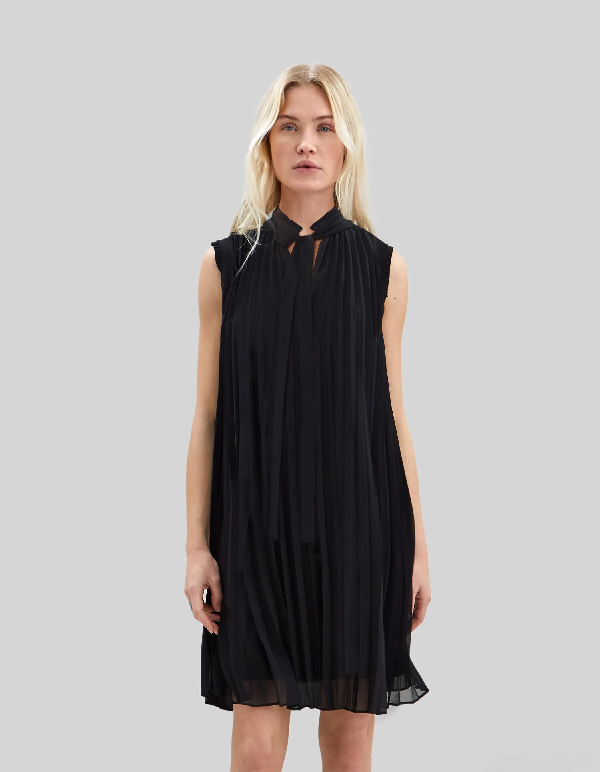 Pure Edition-Robe noire ample plissée Femme