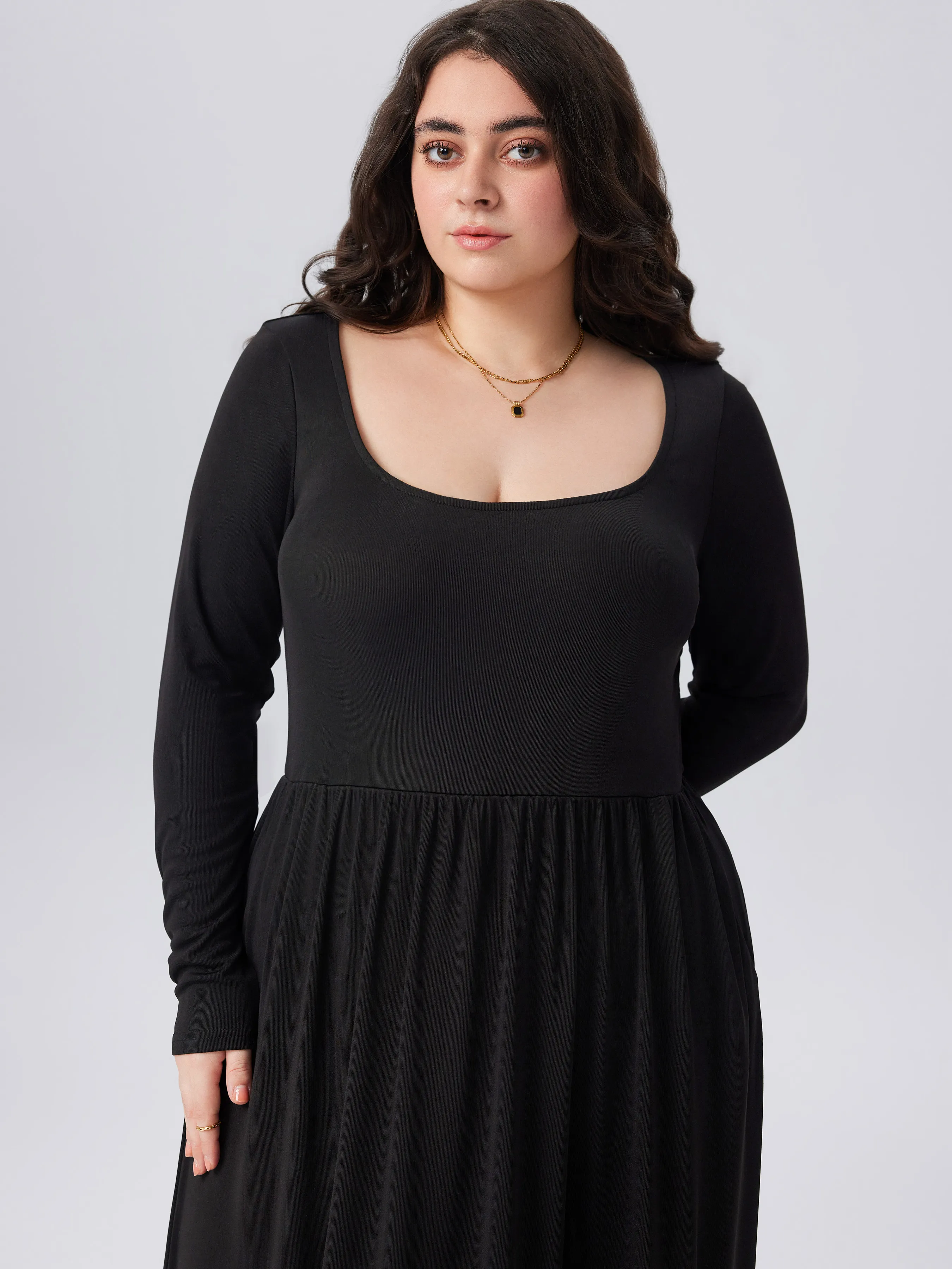  Robe Longue Unie à Encolure Dégagée Curve & Plus